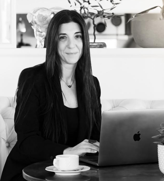 Sandy’s Bio portrait